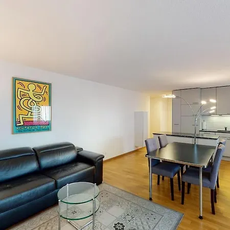 Executive 1bd Flat Center - Hoesch 4 Zürich